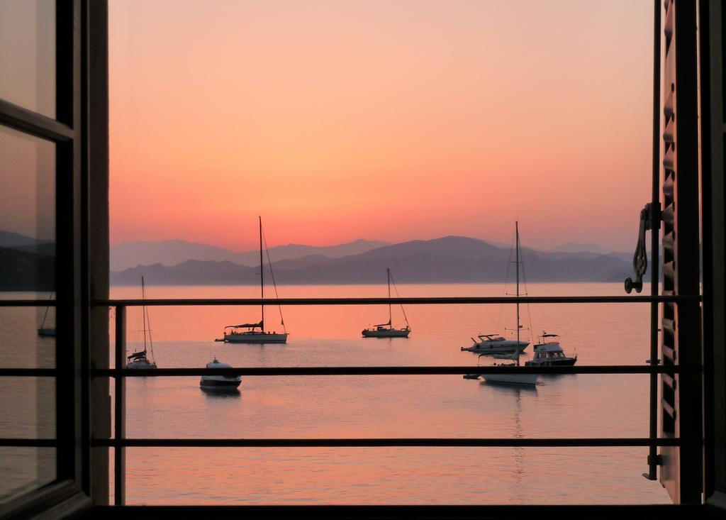 Perla Rossa Hotel L'Ile-Rousse  Ngoại thất bức ảnh