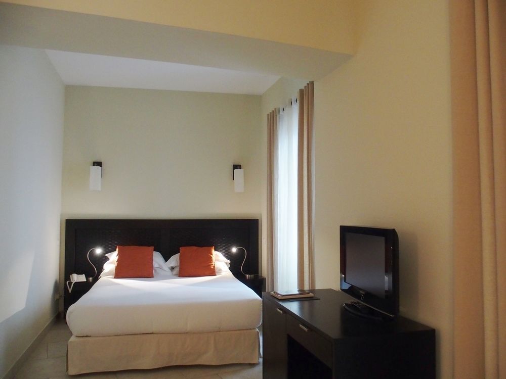 Perla Rossa Hotel L'Ile-Rousse  Ngoại thất bức ảnh